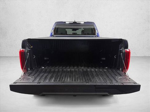 Used 2025 Toyota Tundra Limited AWD/4WD image 18