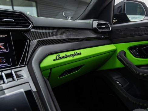 Used 2023 Lamborghini Urus S AWD/4WD image 33