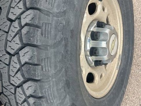 Used 2006 Chevrolet Silverado 2500 LT w/ Heavy-Duty Power Package image 7