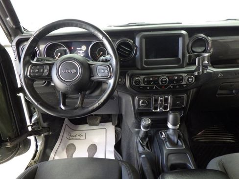 Used 2021 Jeep Wrangler Unlimited Sport image 12