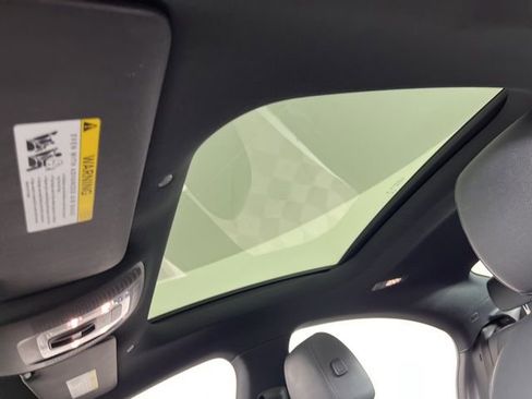 Used 2025 Mercedes-Benz CLA 250 image 32