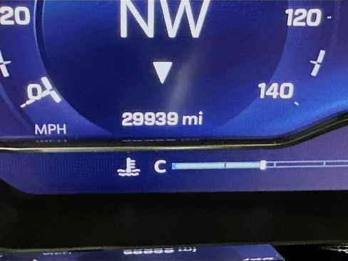 Used 2024 Chevrolet Silverado 1500 LT image 18