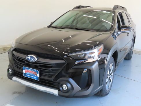 New 2025 Subaru Outback Limited image 10