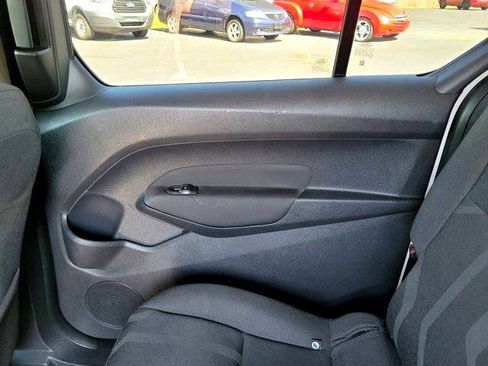 Used 2017 Ford Transit Connect XLT image 13