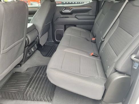 Used 2025 Chevrolet Silverado 1500 LT AWD/4WD image 15
