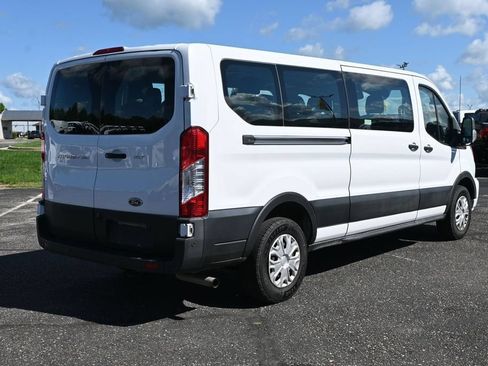 Used 2022 Ford Transit 350 XLT RWD image 4