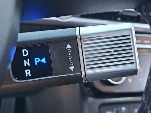 Certified 2025 Hyundai Tucson Limited image 32