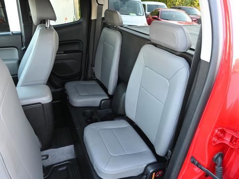 Used 2018 Chevrolet Colorado W/T w/ WT Convenience Package RWD image 22