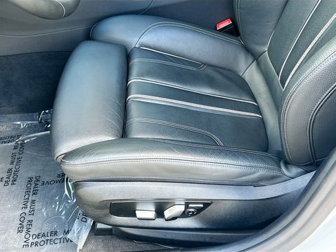 Used 2021 BMW 540i w/ Executive Package image 19