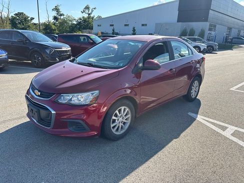 Used 2017 Chevrolet Sonic LT FWD image 3