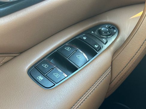 Used 2022 INFINITI QX80 Sensory w/ All-Season Package AWD/4WD image 31