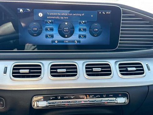 Used 2025 Mercedes-Benz GLS 450 4MATIC image 37