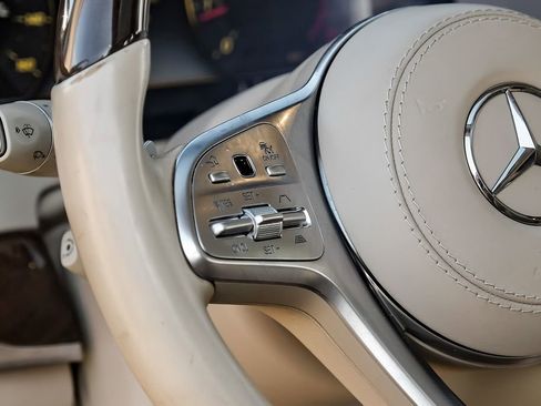 Used 2019 Mercedes-Benz S 560 Sedan image 16