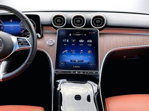 Used 2022 Mercedes-Benz C 300 Sedan image 12