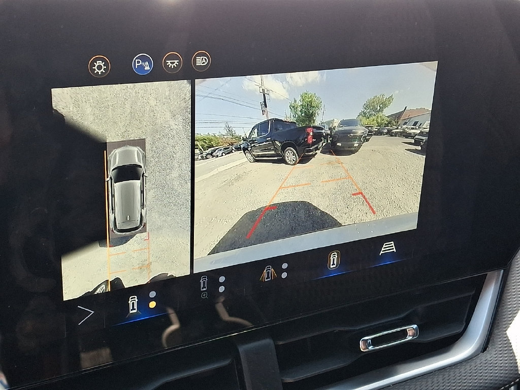Certified 2025 Chevrolet Equinox LT w/ Safety and Technology Package AWD/4WD image 18