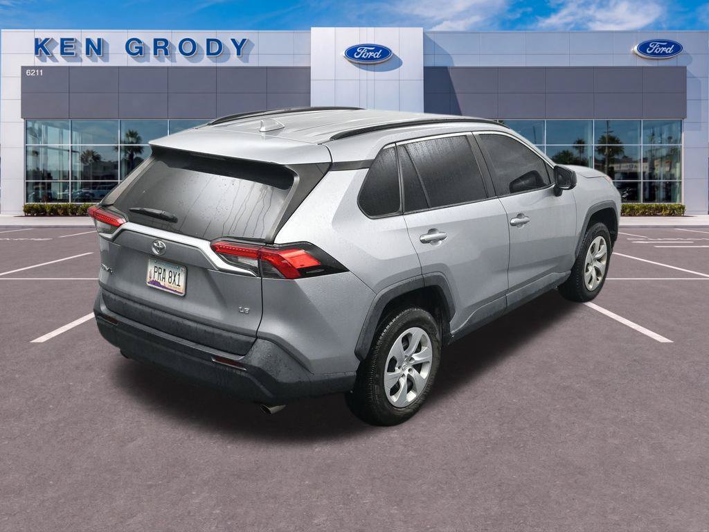 Used 2021 Toyota RAV4 LE w/ Carpet Mat Package (TMS) FWD image 14