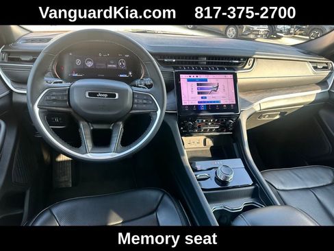 Used 2024 Jeep Grand Cherokee L Limited w/ Luxury Tech Group II image 16