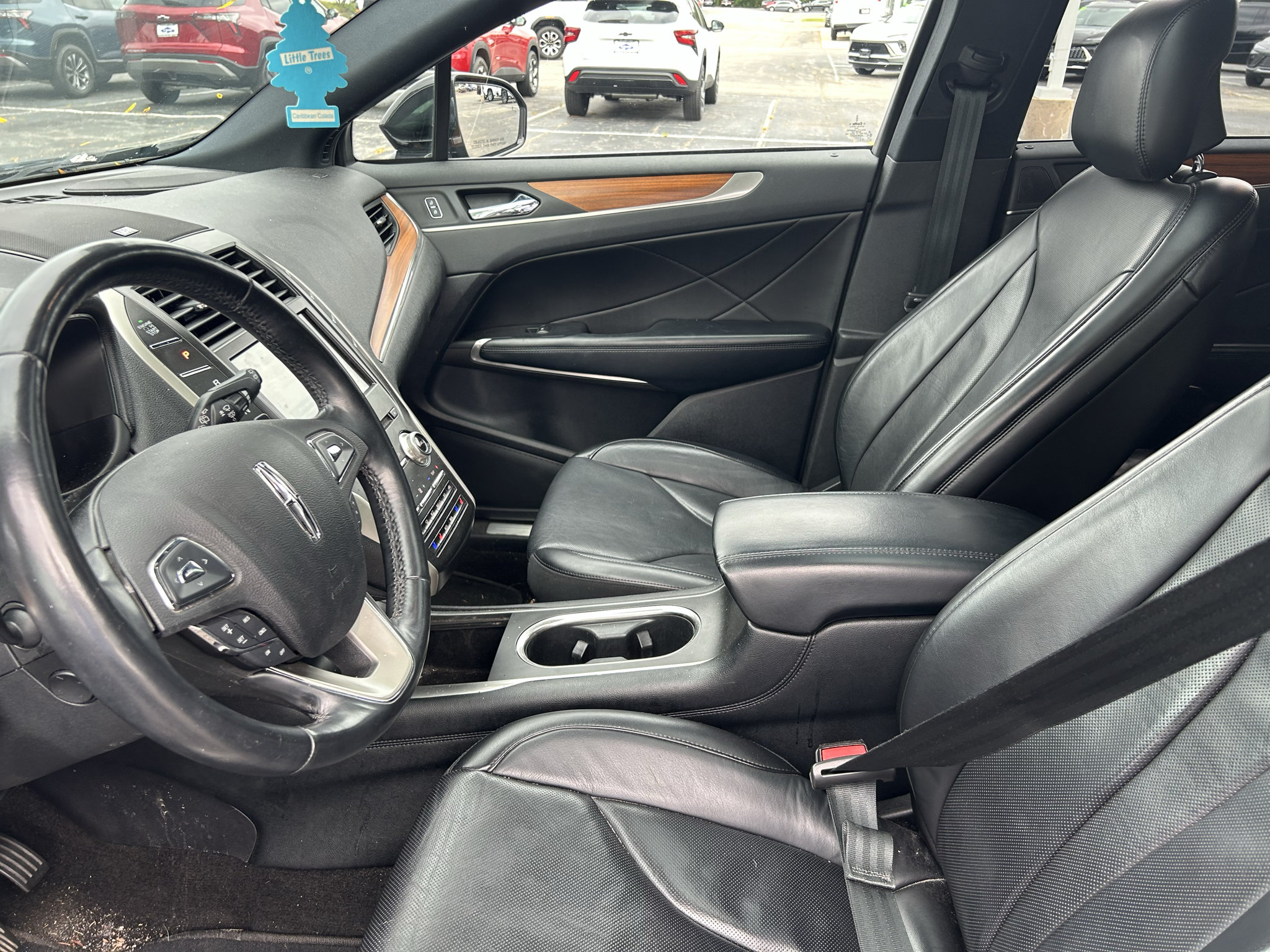 Used 2019 Lincoln MKC Reserve w/ MKC Climate Package FWD image 9