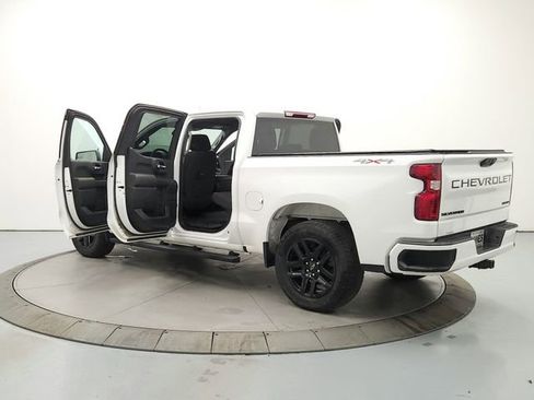 Used 2023 Chevrolet Silverado 1500 Custom image 13