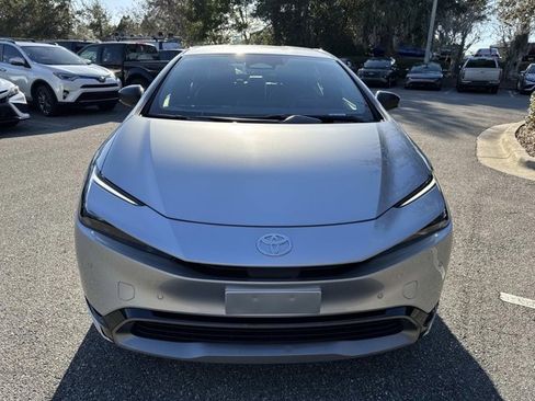 Used 2023 Toyota Prius XLE image 6