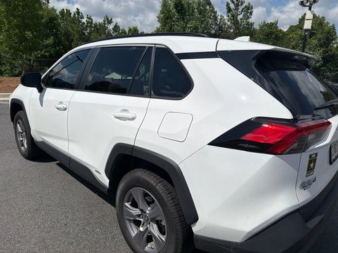 Used 2024 Toyota RAV4 LE AWD/4WD image 5