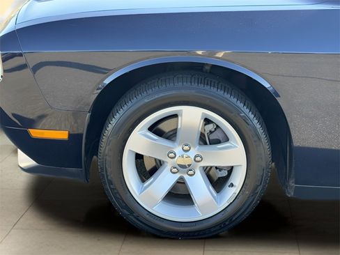 Used 2011 Dodge Challenger R/T w/ Sound Group II image 36