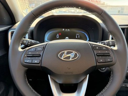 New 2026 Hyundai Venue SEL FWD image 14