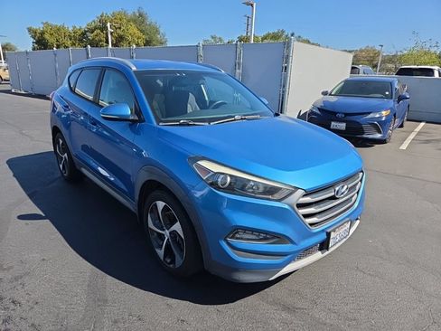 Used 2017 Hyundai Tucson Sport FWD image 7