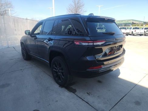 New 2026 Jeep Grand Cherokee Limited image 19