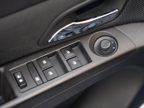 Used 2016 Chevrolet Cruze LT w/ Sun, Sound and Sport Package image 21