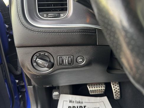 Used 2019 Dodge Charger Scat Pack w/ Dynamics Package image 31
