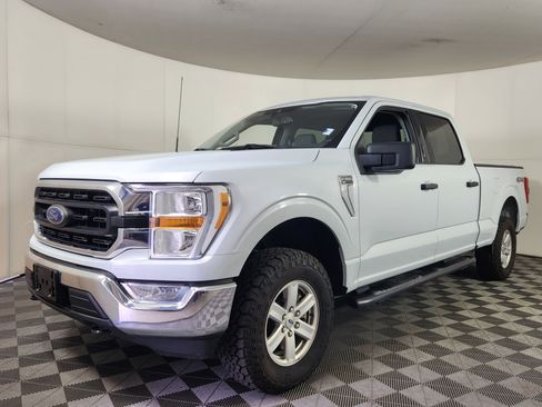 Used 2022 Ford F150 XLT w/ Equipment Group 301A Mid image 3