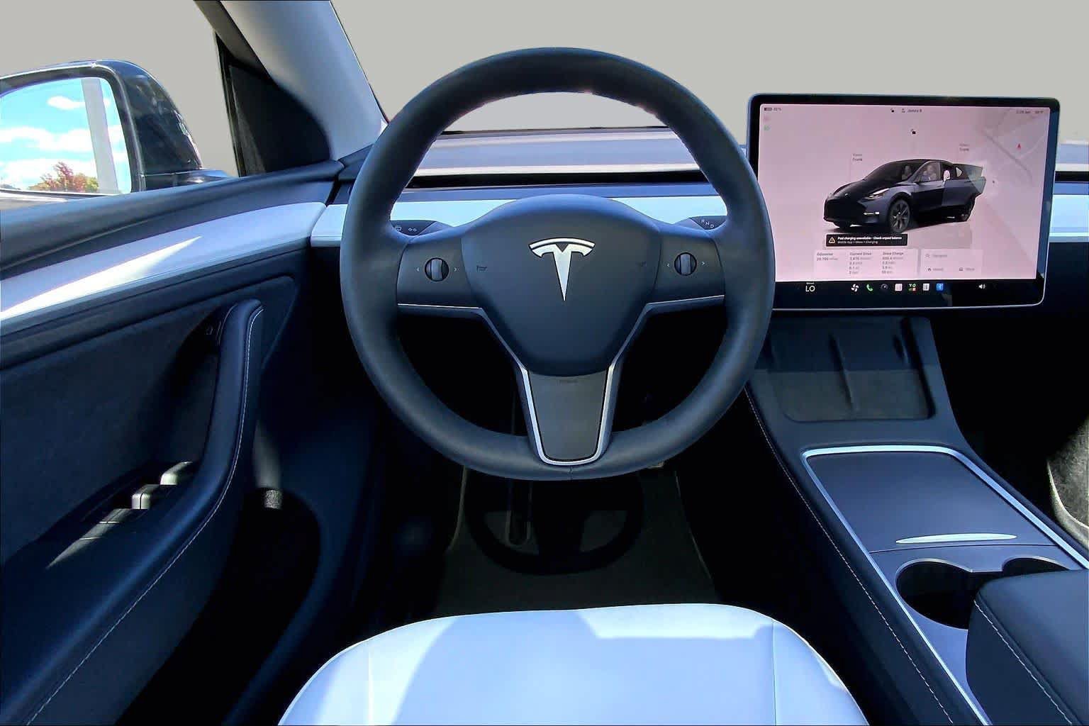 Used 2025 Tesla Model Y Long Range AWD/4WD image 5