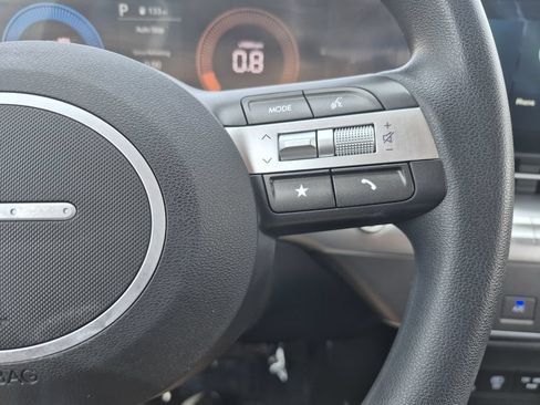 Used 2025 Hyundai Kona SE AWD/4WD image 20