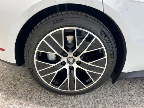 Used 2021 Porsche Taycan 4S image 46