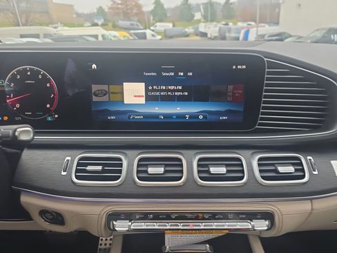 New 2026 Mercedes-Benz GLE 53 AMG 4MATIC image 18