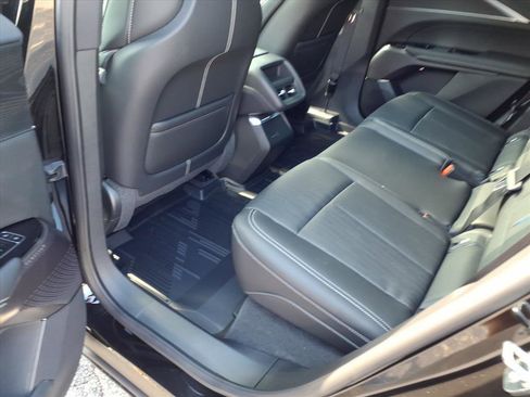 New 2026 Cadillac Lyriq Luxury image 6