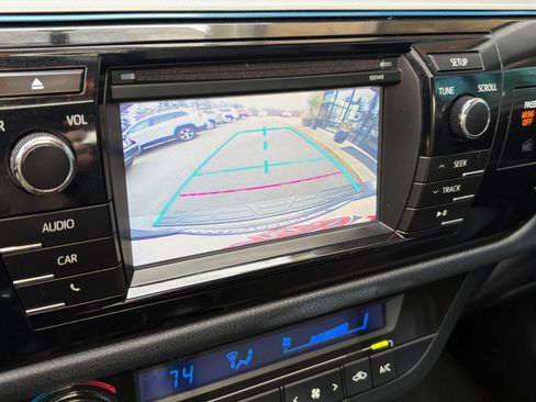 Used 2015 Toyota Corolla S image 30