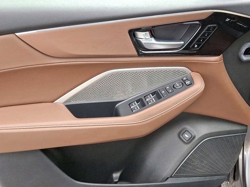 Used 2024 Acura MDX SH-AWD w/ Technology Package image 12