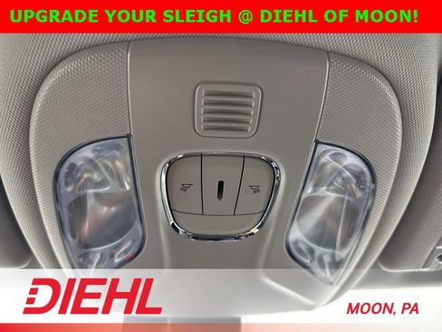 Certified 2022 Jeep Compass Limited image 33