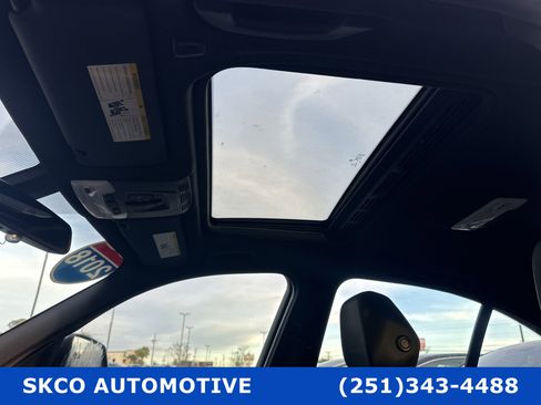 Used 2018 BMW 320i Sedan image 26