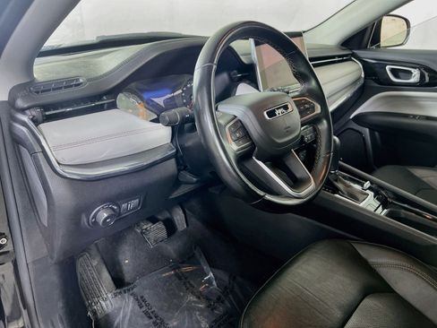 Used 2022 Jeep Compass Limited w/ Sun and Sound Group AWD/4WD image 9