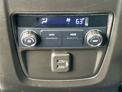 Used 2020 Buick Enclave Essence w/ LPO, Cargo Package FWD image 24