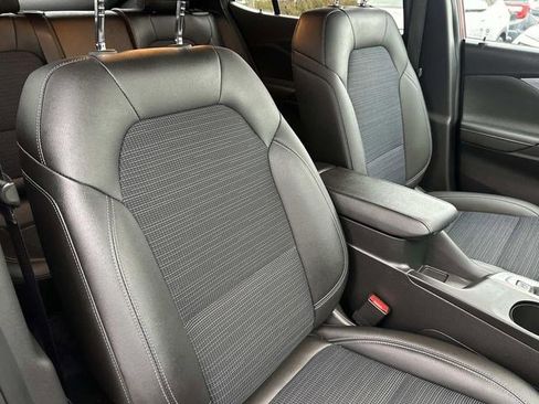 Used 2024 Buick Envista Preferred w/ Convenience I Package image 11