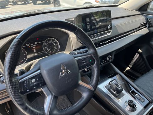 Used 2022 Mitsubishi Outlander SEL AWD/4WD image 8