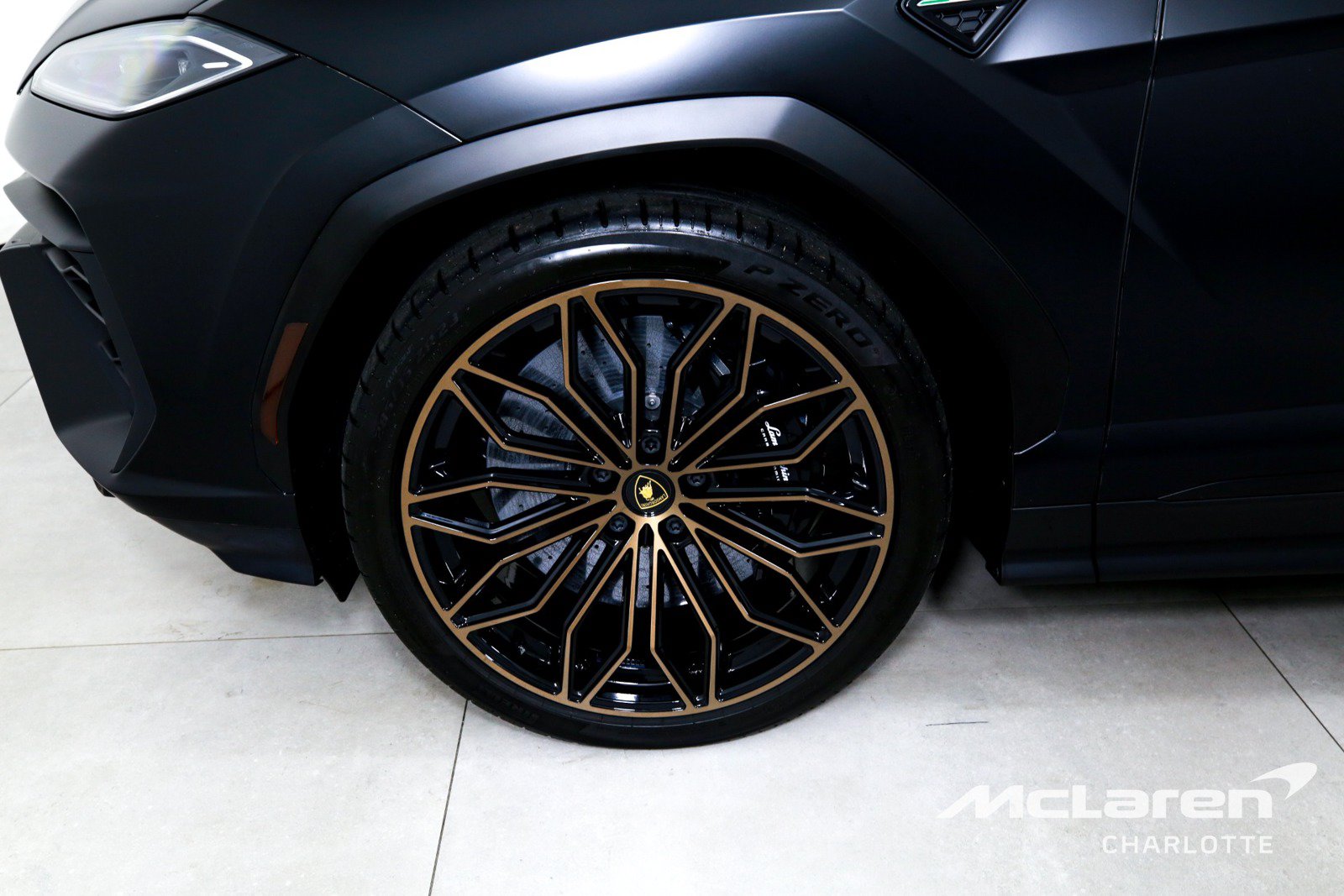 Used 2025 Lamborghini Urus S AWD/4WD image 41