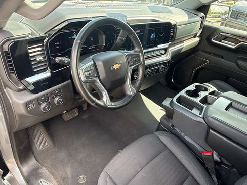 Used 2023 Chevrolet Silverado 1500 LT AWD/4WD image 24