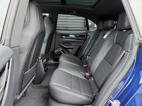 New 2025 Porsche Macan 4 Electric image 13