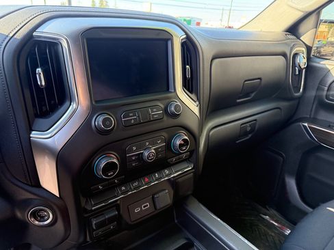 Used 2021 Chevrolet Silverado 1500 RST image 10
