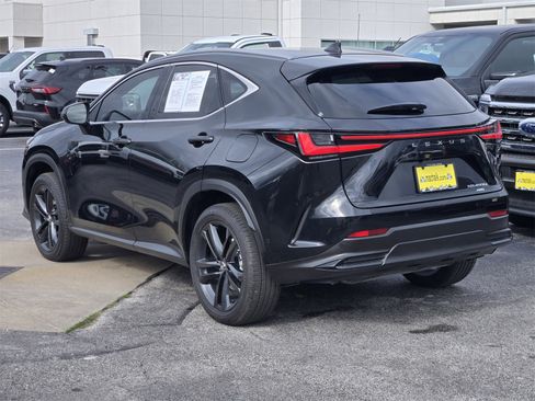 Used 2025 Lexus NX 450h+ AWD w/ Luxury Package image 7